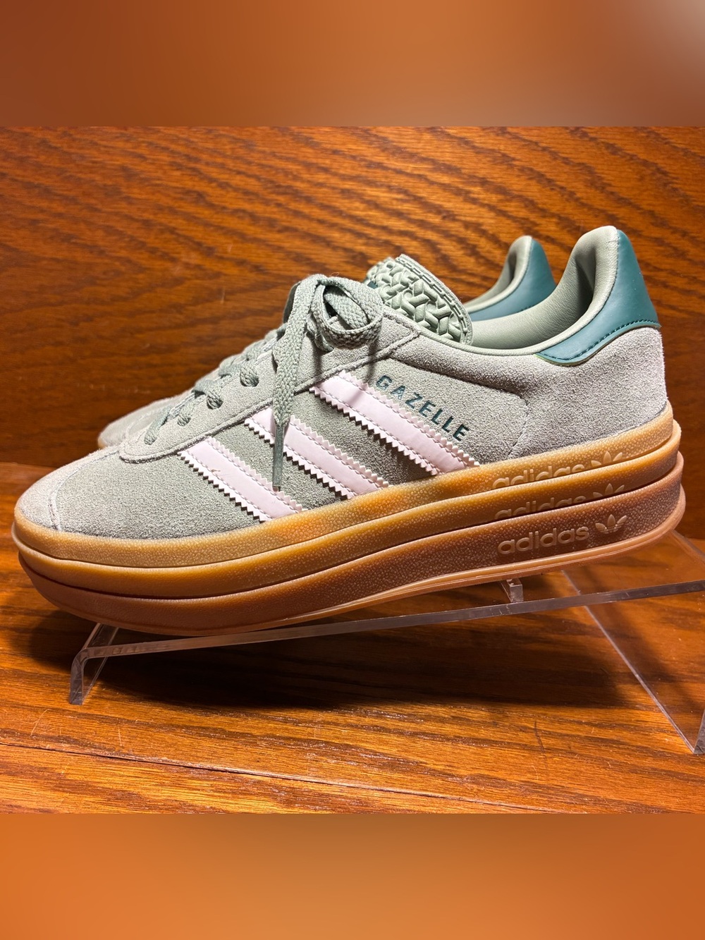 Adidas Gazelle Bold Suede Platform Gum Sole Sneakers Sage Green Women’s 6.5 - Picture 4 of 16
